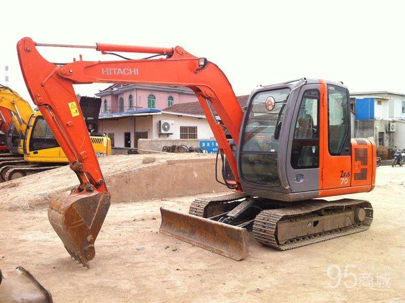 Sold in 2015 used boutique Hitachi ZX60 small excavator