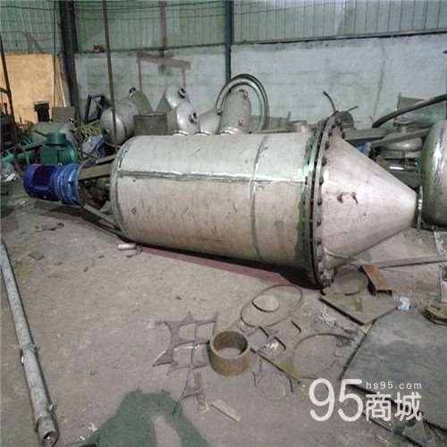 Shandong sells internal and external heated stainless steel storage tanks at a low price