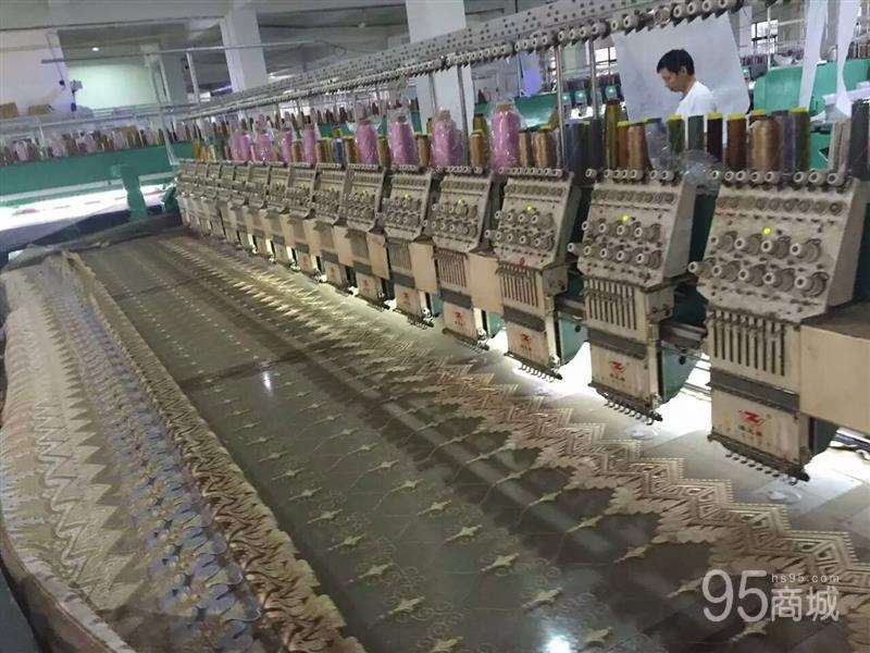 Sell 920.922 head pitch 300 two fly balls each 628 head pitch 300 with four embroidery machines in place