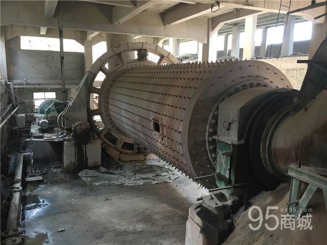 The factory supplies all kinds of ball mills