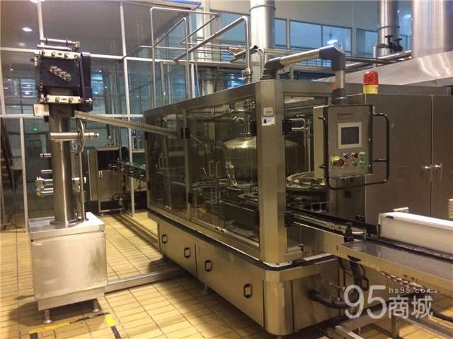 Sell used Hangzhou Central Asia PET small bottle lactobacillus containing milk beverage filling line