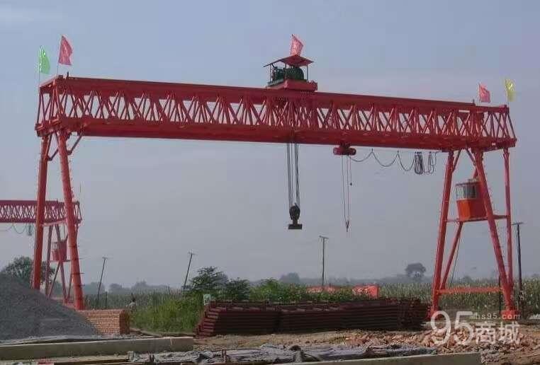 Sell 50 tons of gantry cranes