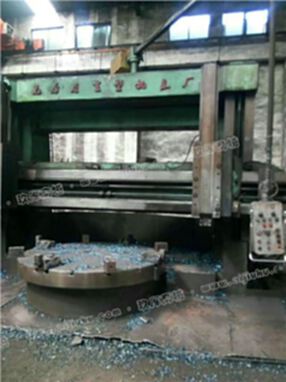 转让八成新瓦房店4米立式车床