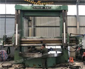 转让齐齐哈尔5240立式车床