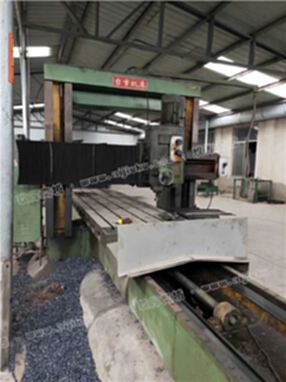 工厂倒闭出售台州X2015龙门铣床