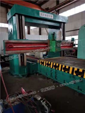 自家工厂倒闭出售益兴2.5x6米龙门铣床