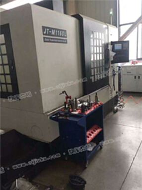 泉州佳泰JT-M1160L立式加工中心带自动排泄器