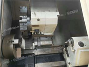 处置积压二手沈阳HTC3255数控斜身车床中空12寸卡盘