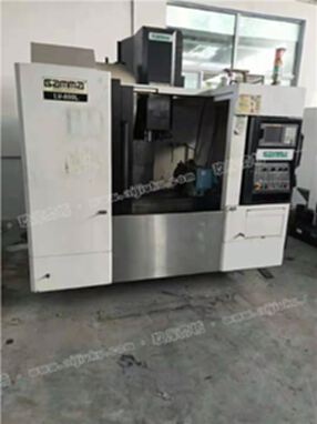 厂家处理抵账机【台湾珈玛LV800L立式加工中心】