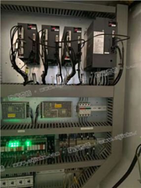 厂家处理抵账机[乔峰V-8立式加工中心]