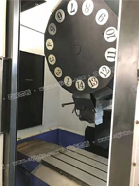 机械厂急售二手{烟台斗山DT400立式加工中心}