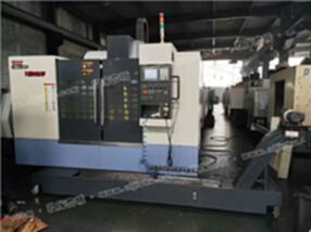机械厂急售二手{双鸟VS1050立式加工中心}