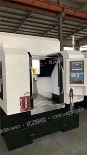 机械厂急售全新6060雕铣机新代21MA系统带油冷机