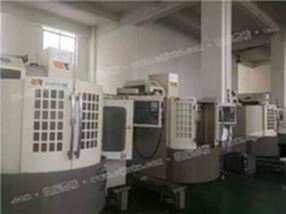 厂家处理抵账机[台中精机V70APC双工作台加工中心]