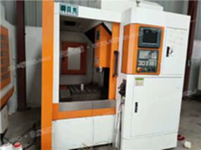 工厂转型赔本出售二手亚克650雕铣机