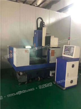 工厂转型赔本出售二手台艺TY-8070精雕机