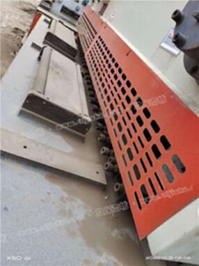 机械厂急售二手黄石QC11Y-30x2500液压闸式剪板机